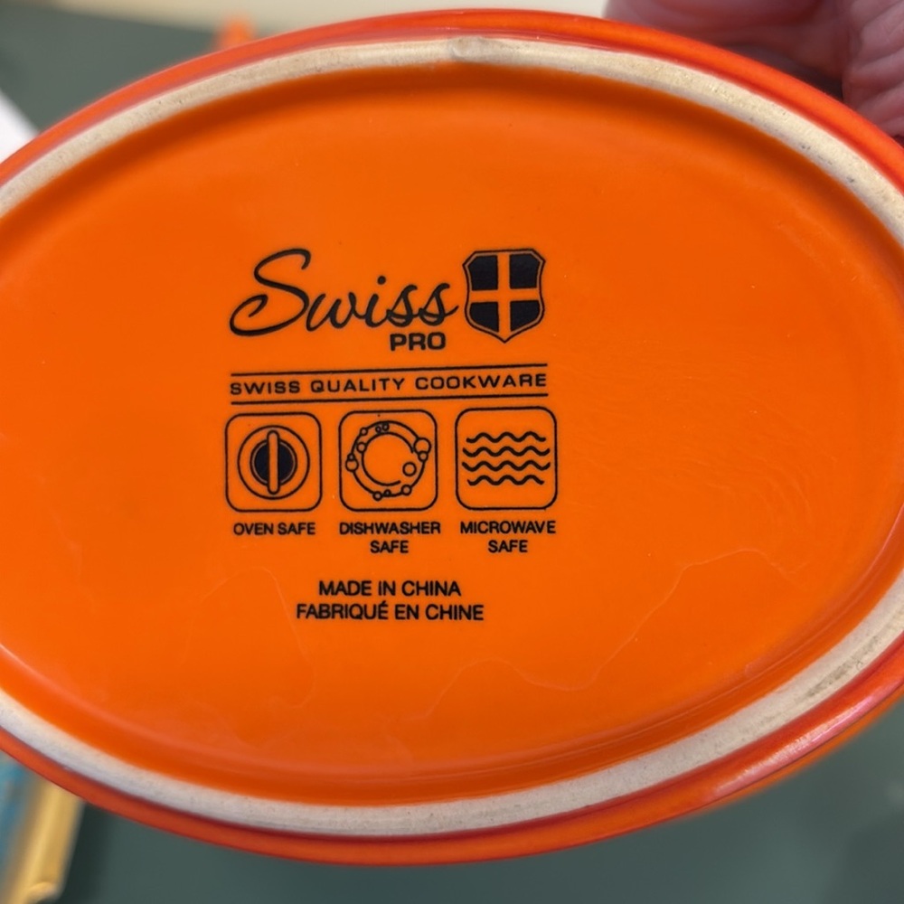SwissPro Orange Ramekin Mini Chicken Lidded Casserole Dish. - Picture 7 of 7